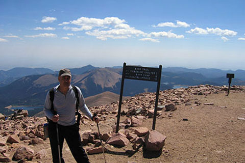 summit trail sign